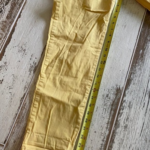 Yellow chinos, like NEW! ☀️the perfect summer pant - Picture 5 of 10